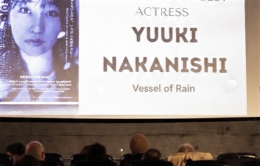 スペインの国際映画祭にて、映画「雨の器」で最優秀主演女優賞を受賞！